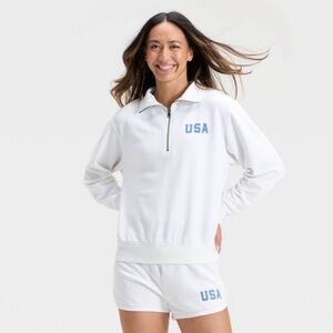 NWT Womans Quarter-Zip Sweatshirt by Universal Thread